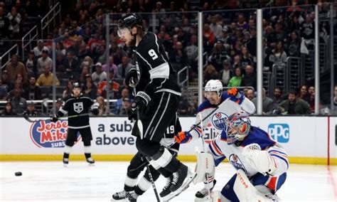 Moore’s OT power-play goal gives Kings 3-2 win over Oilers